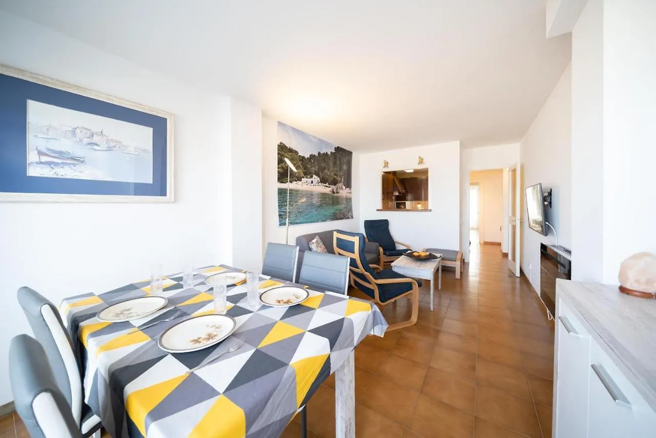 Apartment Meritxell L' Escala