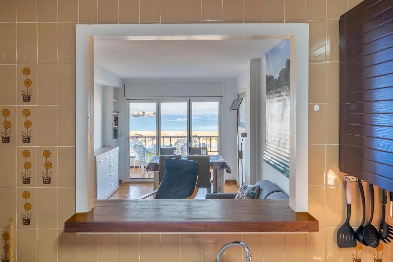 Apartment Meritxell L' Escala Spagna
